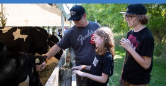 volunteer image